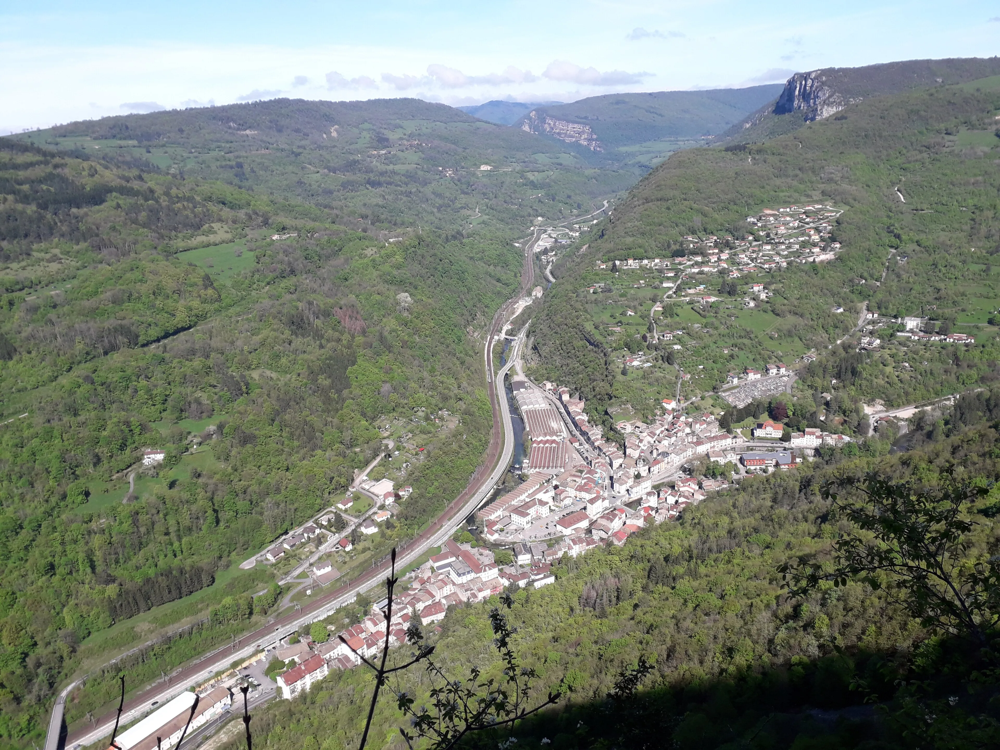 Vue de Tenay