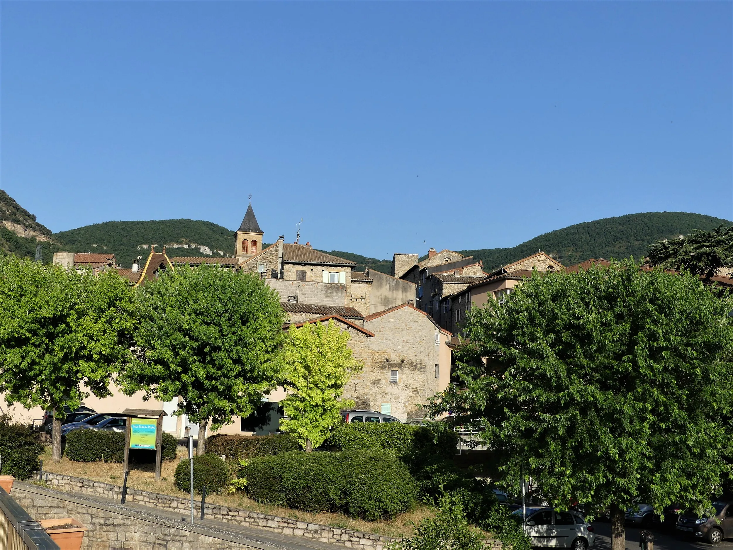 Vue de Saint-Georges-de-Luzençon