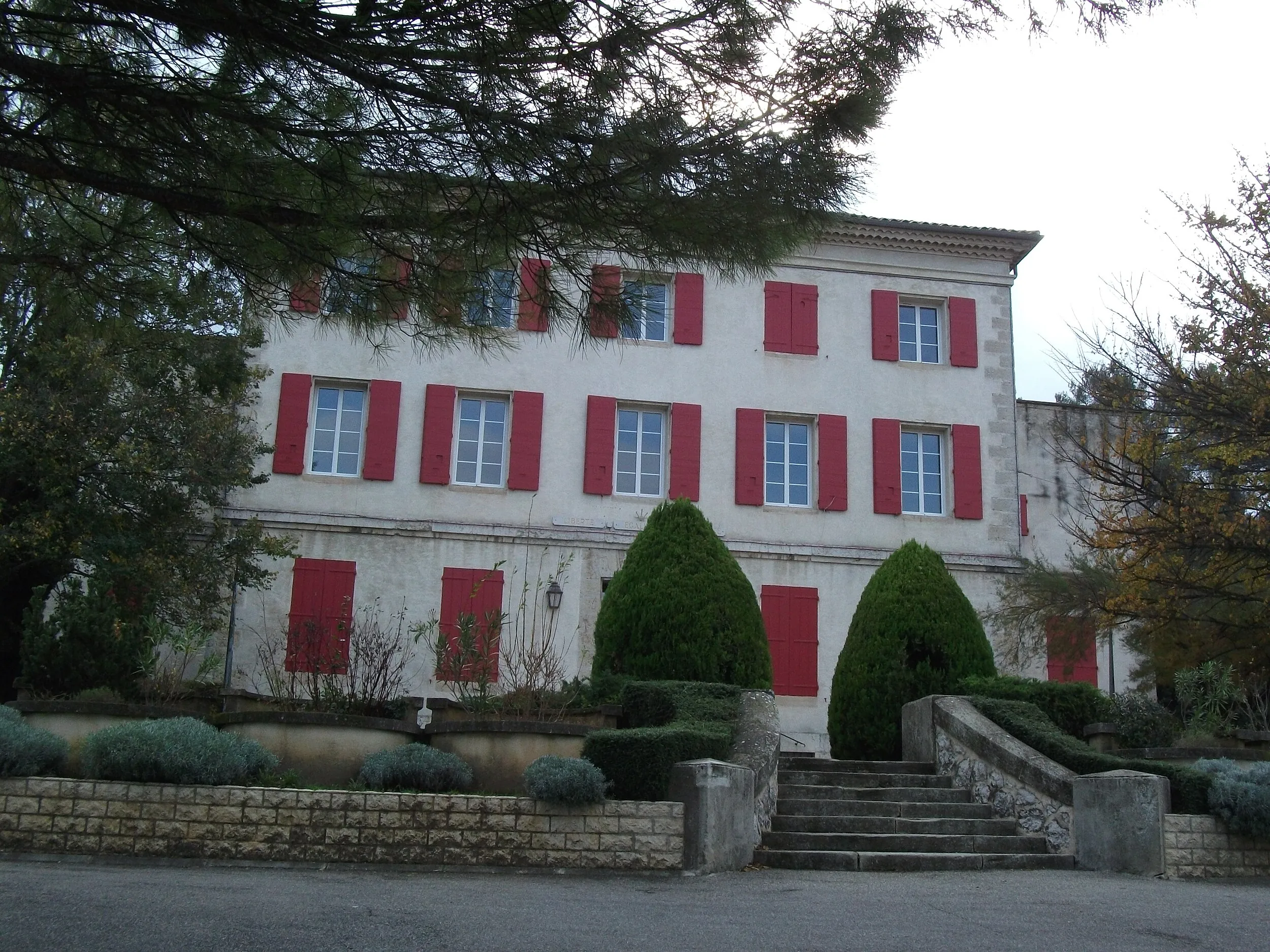 Vue de Simiane-Collongue