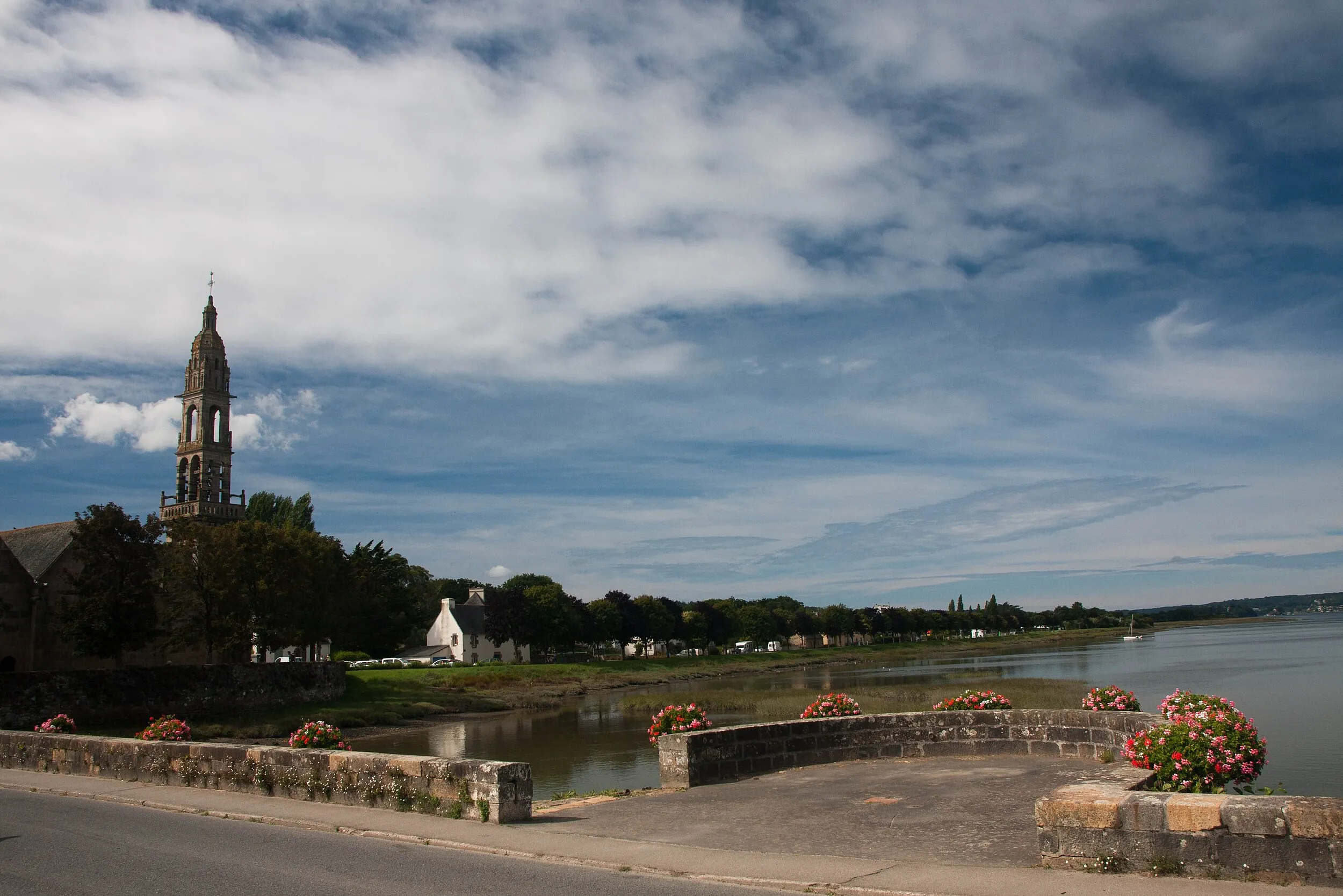 Vue de La Rivière-Saint-Sauveur
