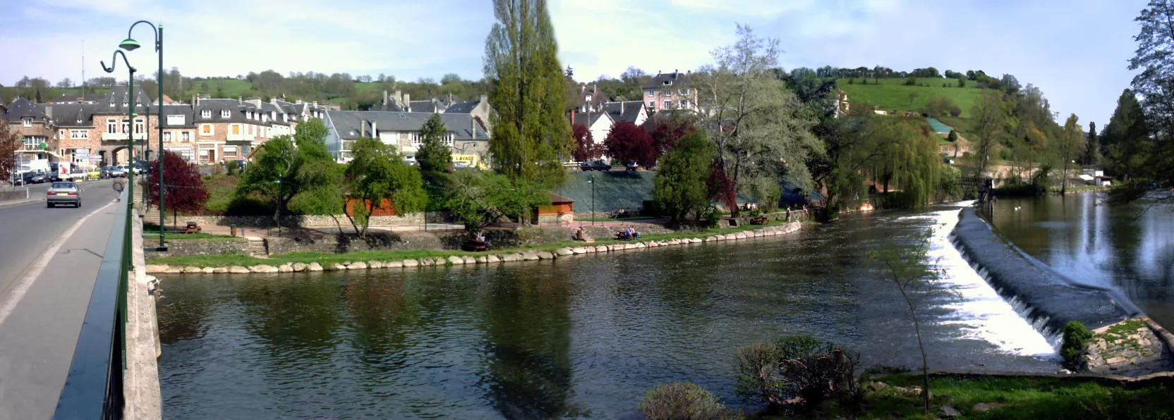 Vue de Pont-d'Ouilly
