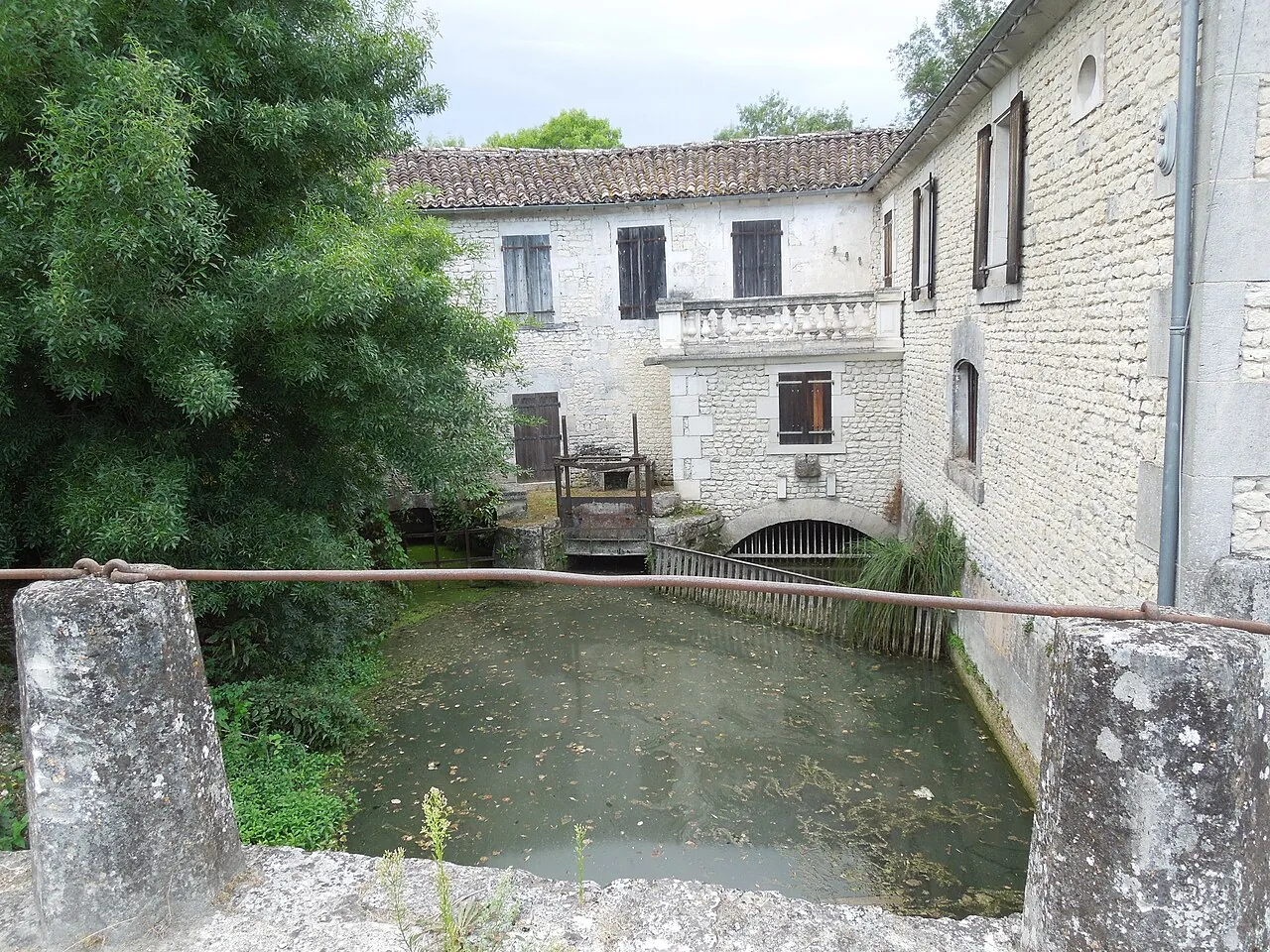 Vue de Salles-d'Angles