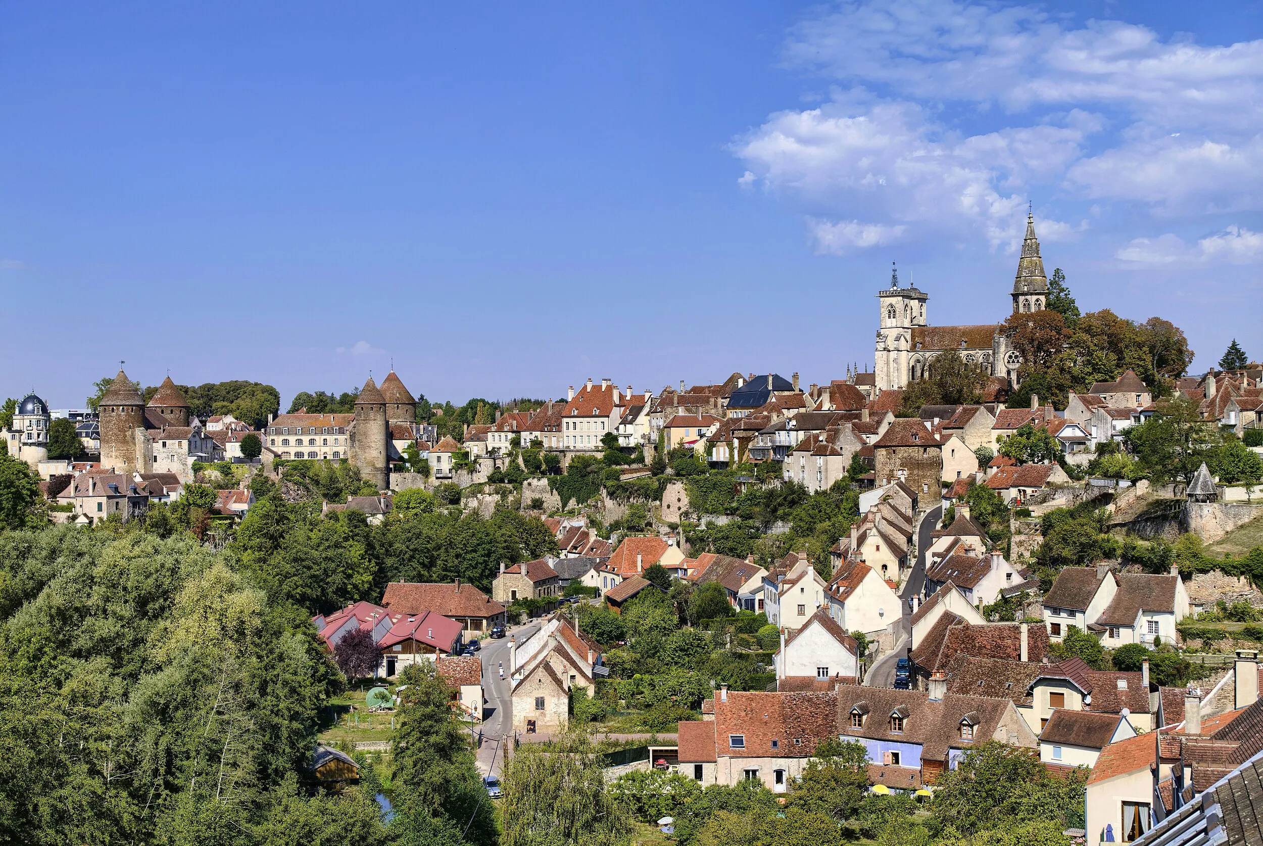 Vue de Semur-en-Auxois