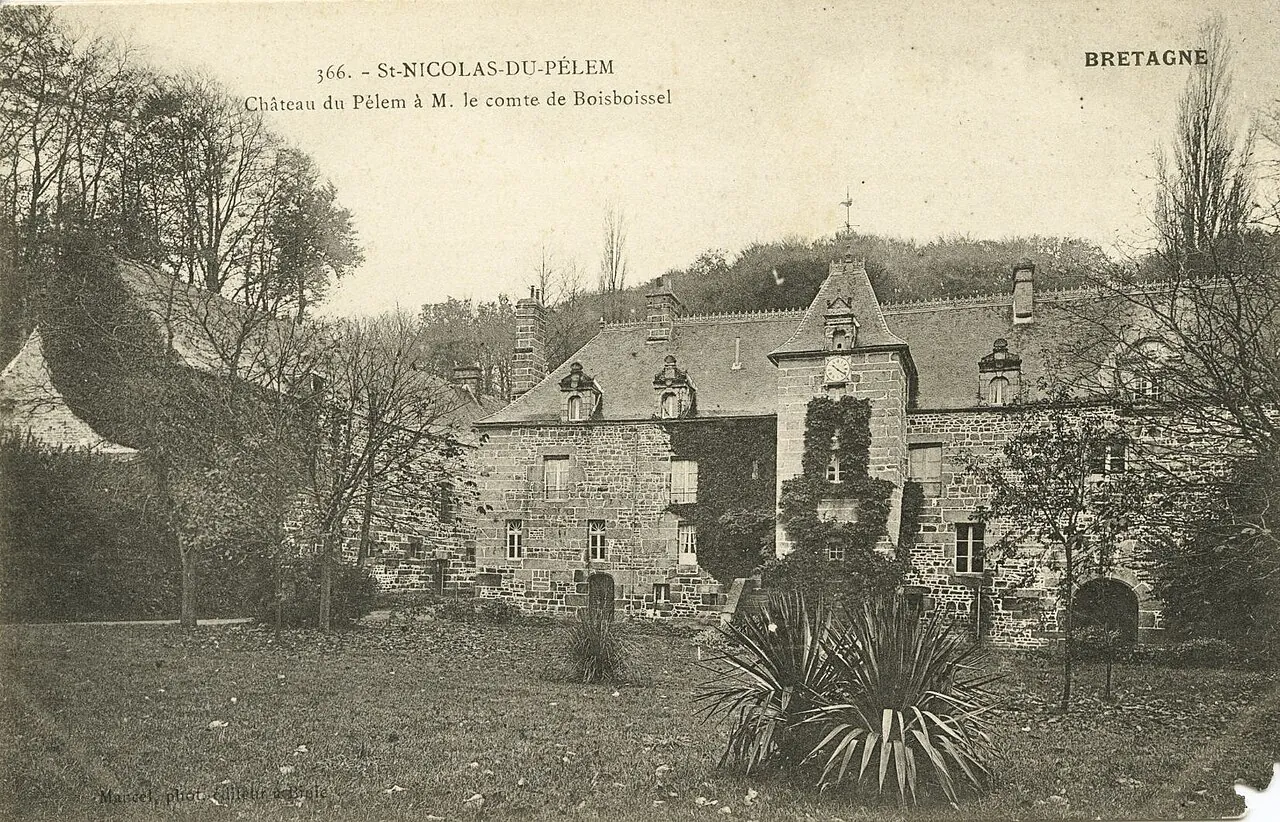 Vue de Saint-Nicolas-du-Pélem