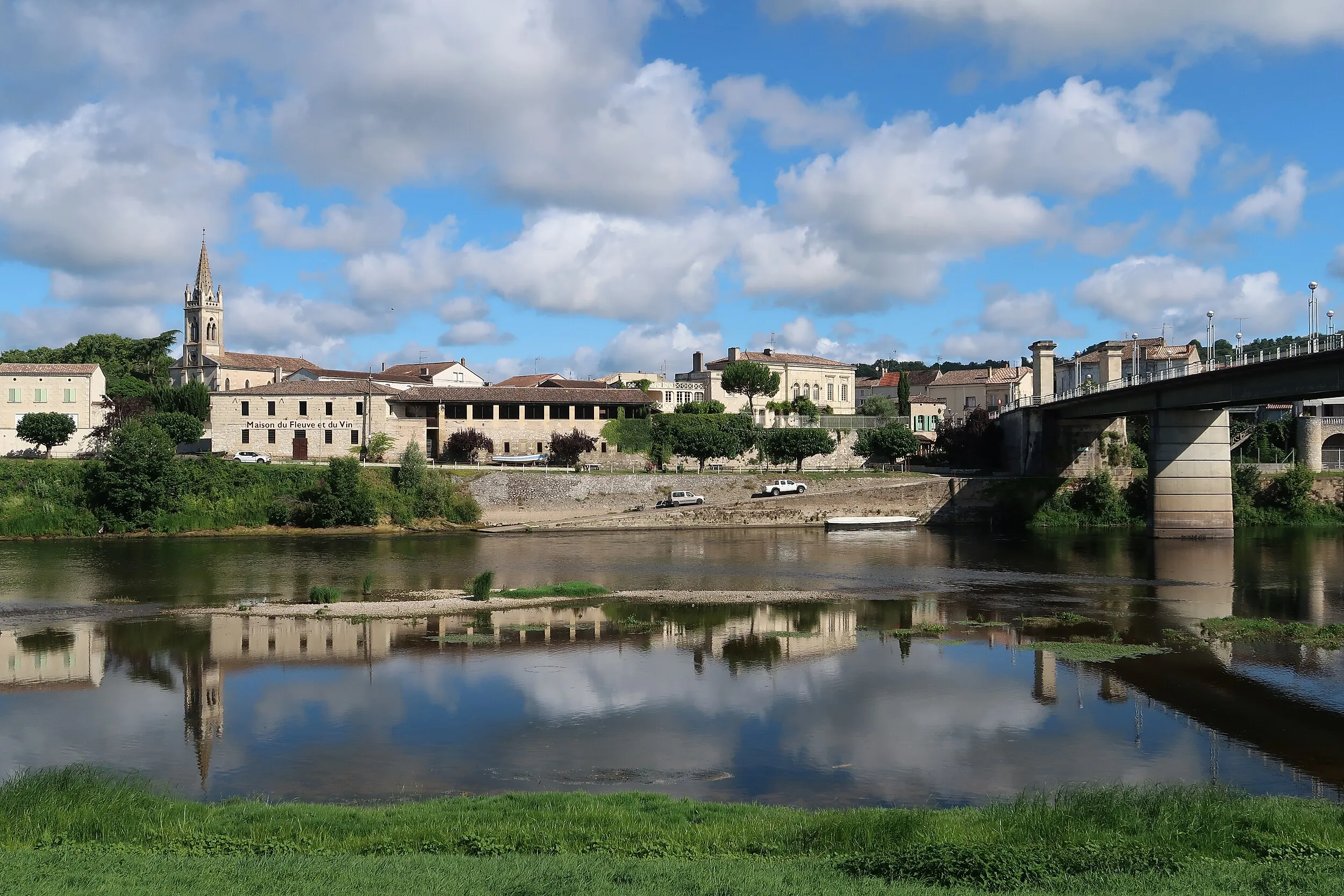 Vue de Port-Sainte-Foy-et-Ponchapt