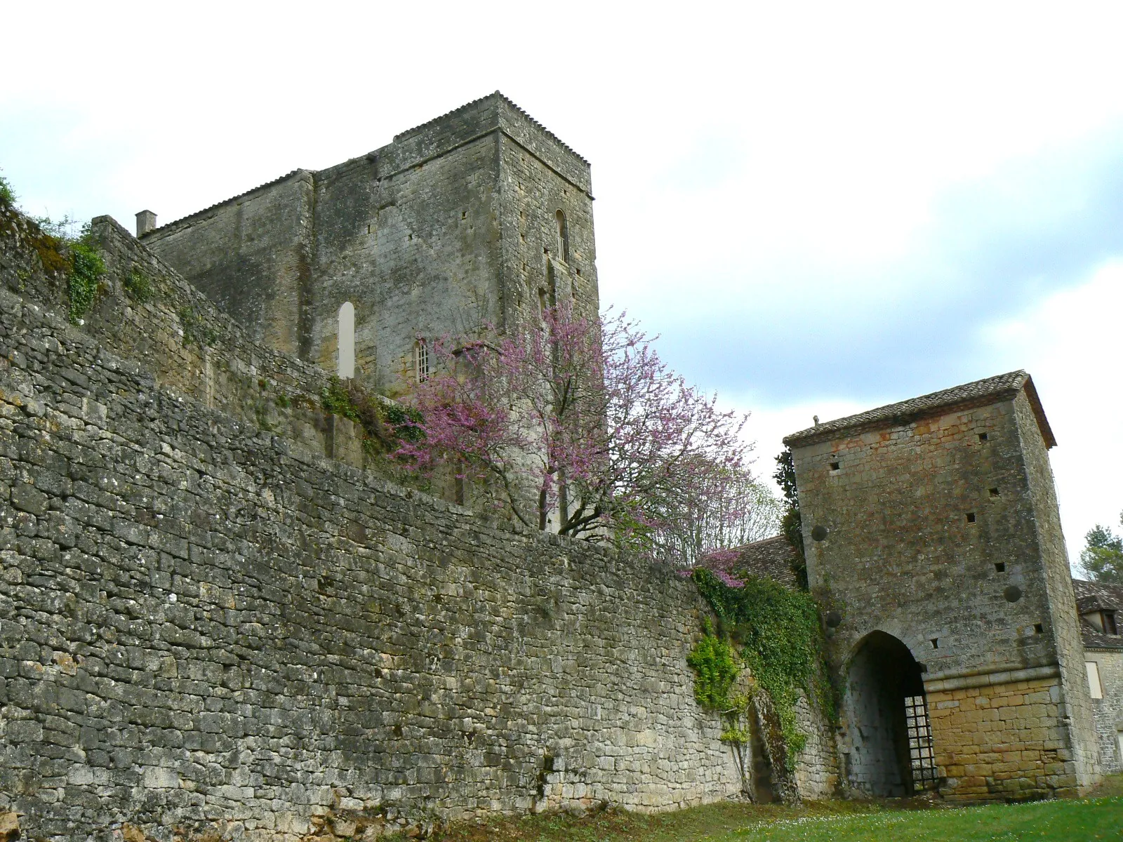 Vue de Montferrand-le-Château
