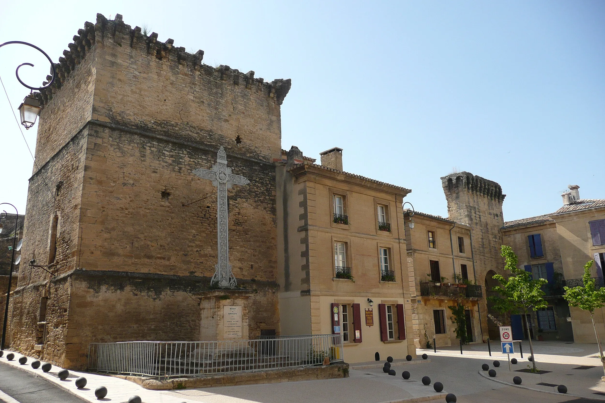 Vue de Remoulins