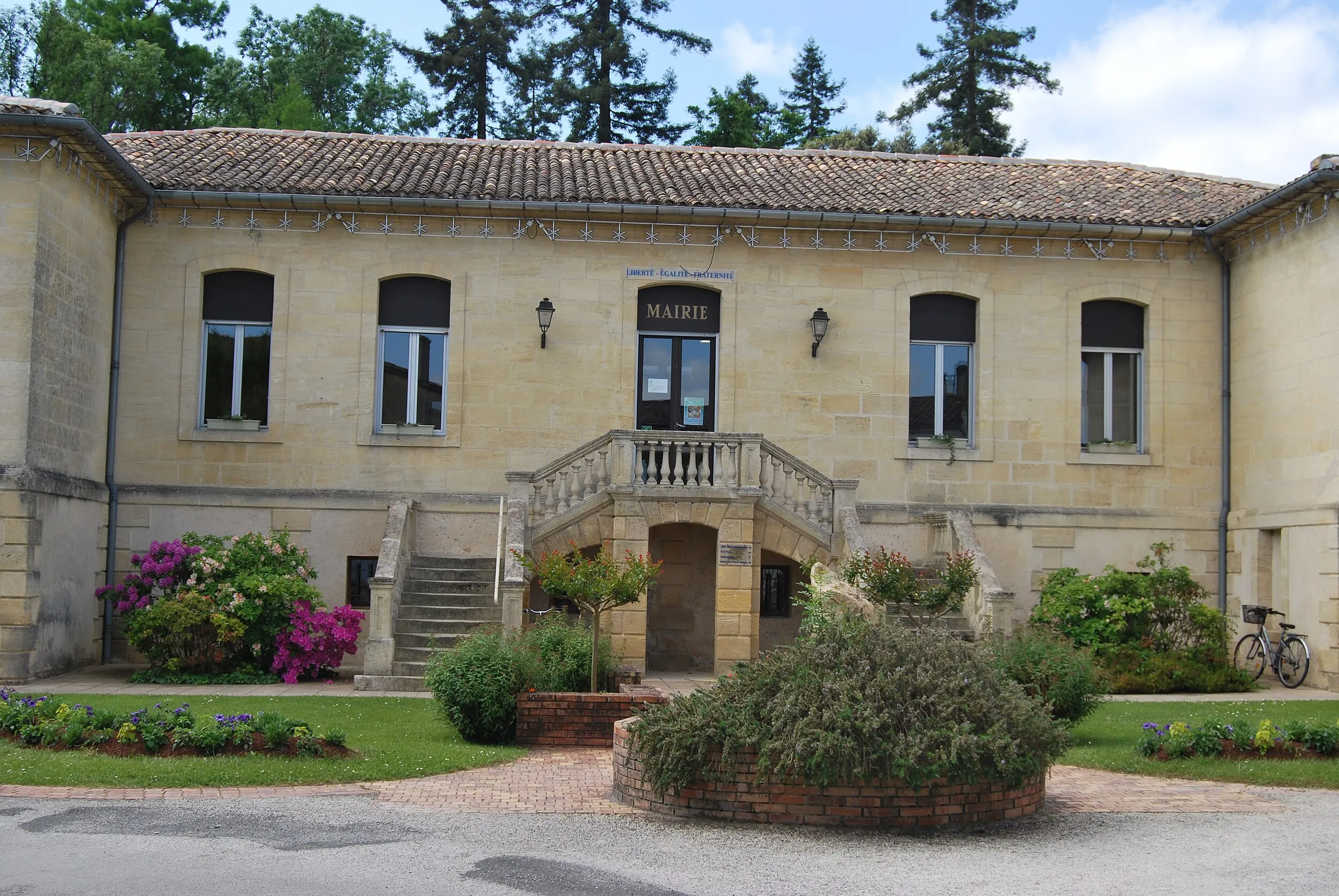 Vue de Vayres
