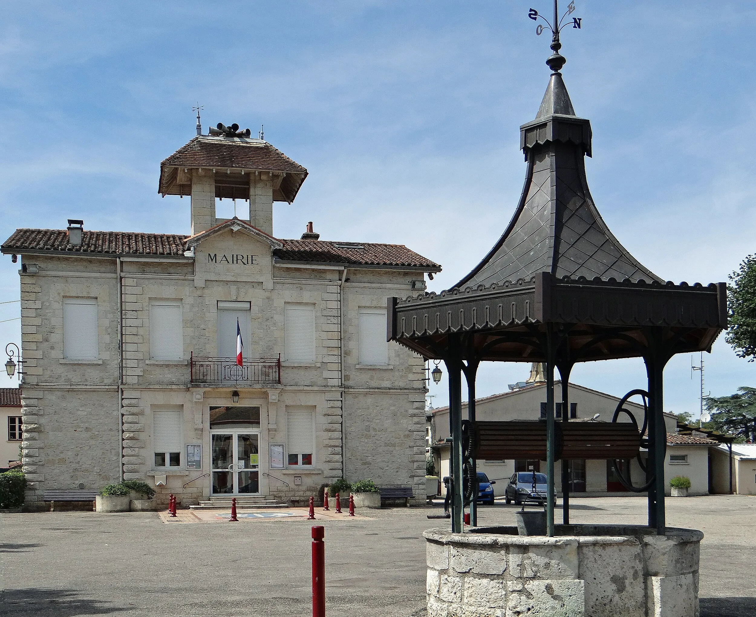 Vue de Laroque-Timbaut
