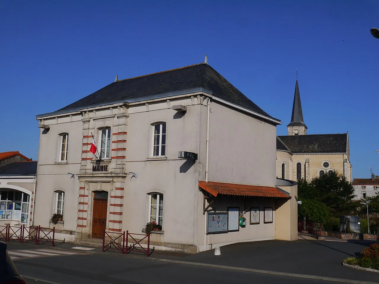 Vue de Yzernay