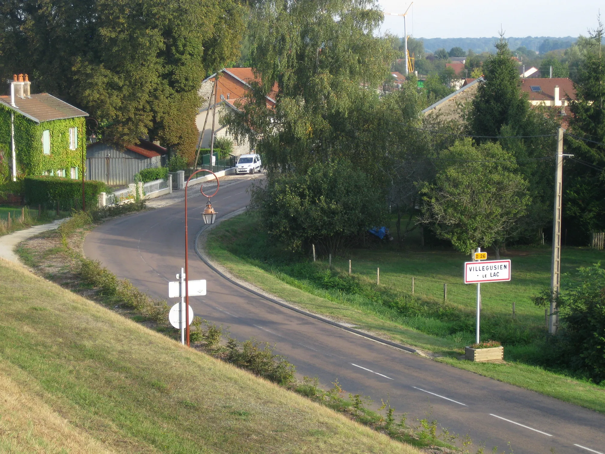 Vue de Villegusien-le-Lac