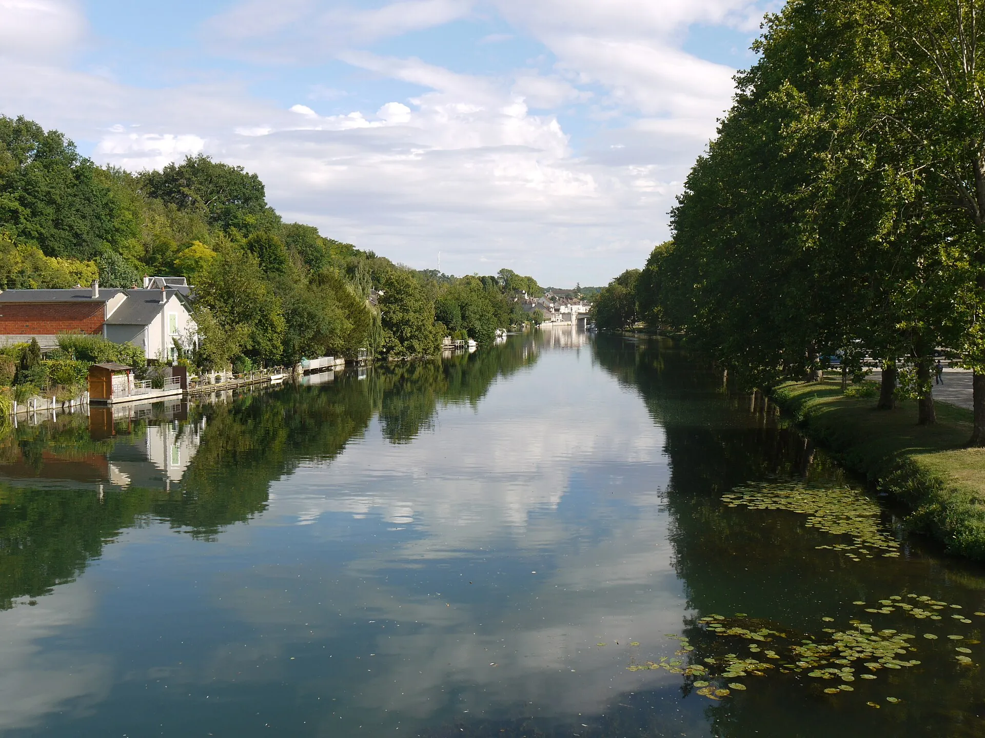 Vue de Nemours