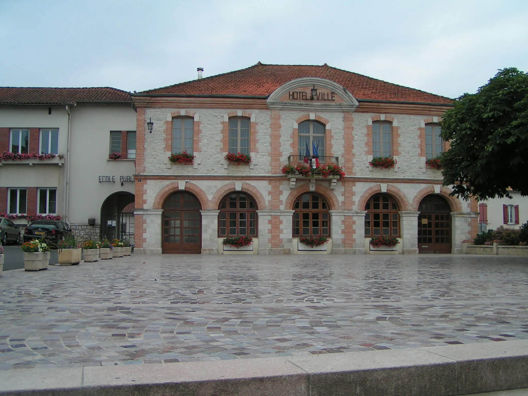 Vue de Cazes-Mondenard