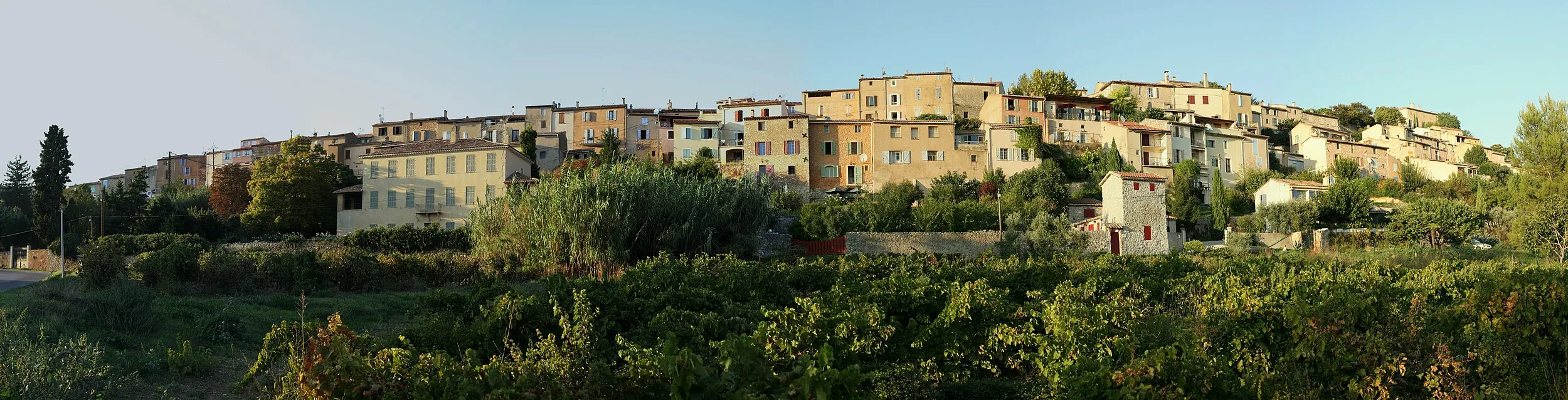 Vue de Seillons-Source-d'Argens