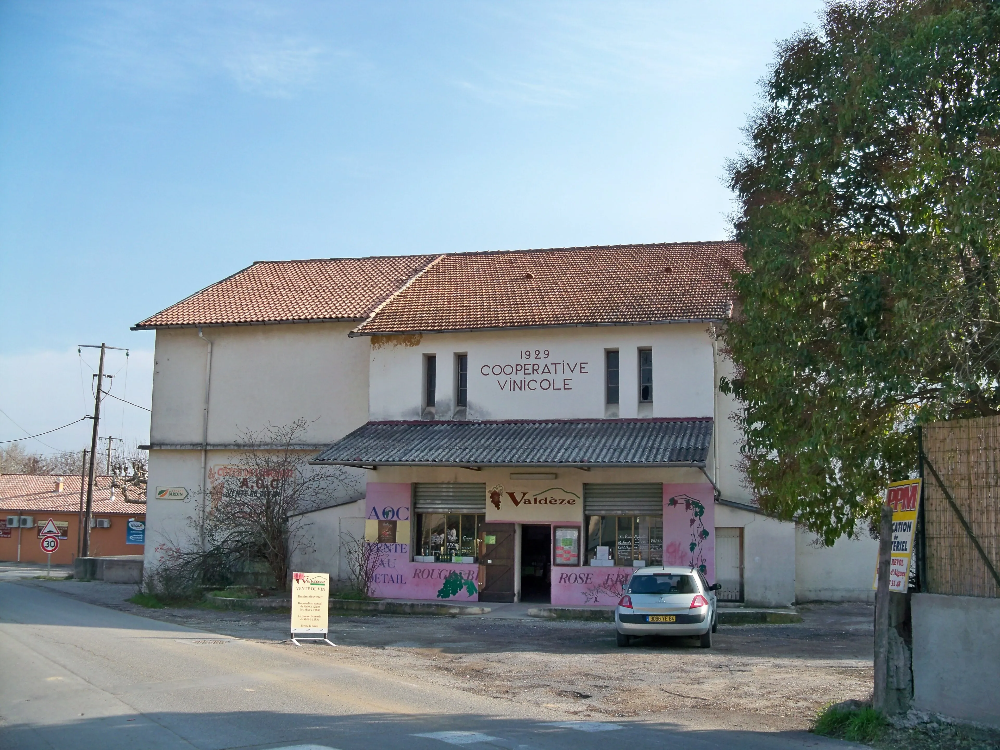 Vue de La Motte-d'Aigues