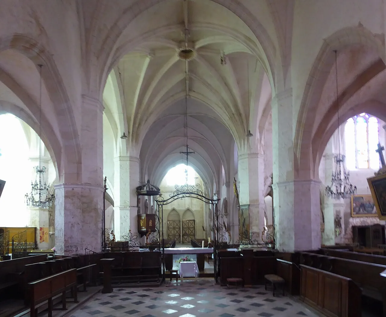 Vue de Villeneuve-l'Archevêque